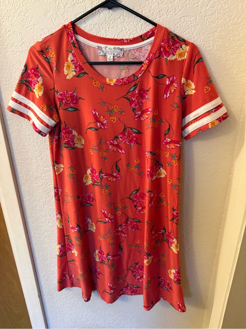 Size Medium Pink Rose Coral Floral Short Sleeve Swing Dress